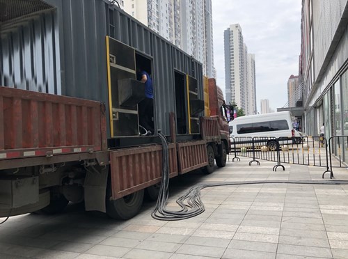 仓山冷却液不足的情况下如何检查柴油发电机组？