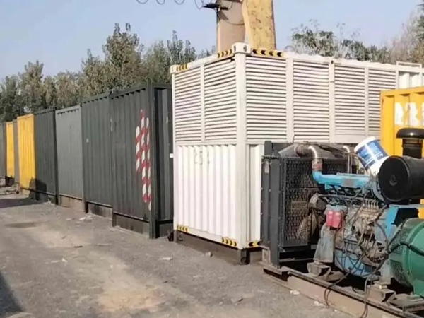 仓山200KW柴油发电机机组每小时油耗是多少?